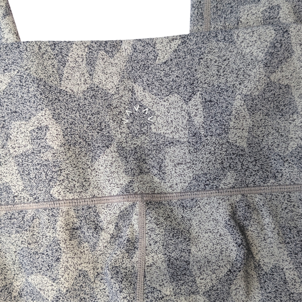 Varley Womens Leggings Gray Camo Pattern Size Size M - Picture 5 of 6